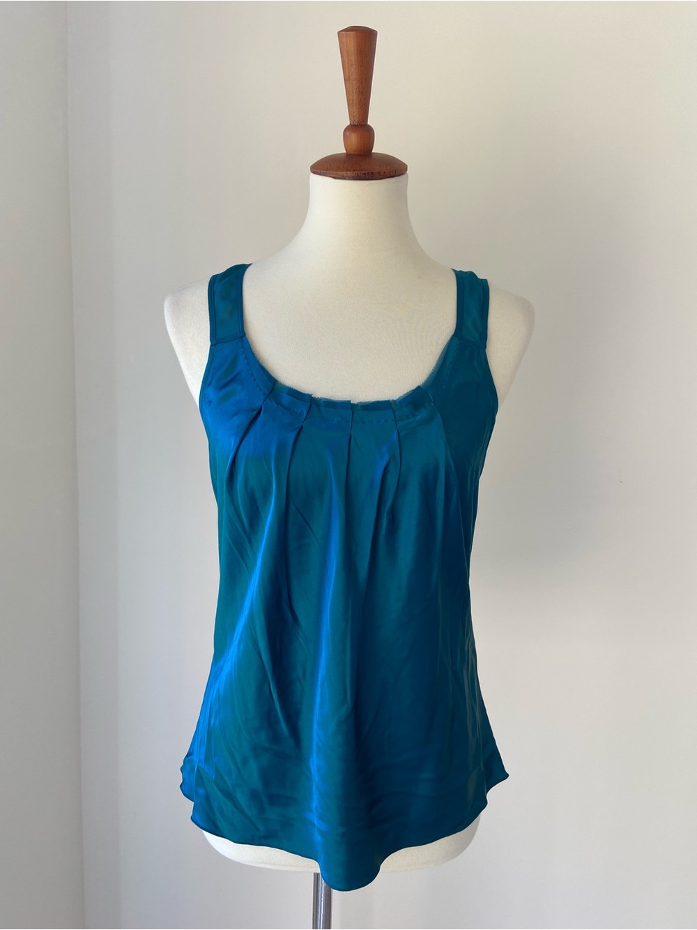 NWT Vintage Teal Silk pleated Club Monaco Camisole racerback Tank Top